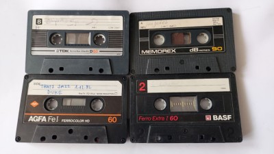 CASETA AUDIO , AGFA ,TDK , MEMOREX, BASF , LOT 4 BUCATI foto