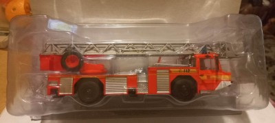 Macheta IVECO Magirus DLK 23-12 - 1996 - Salvat scara 1:43 foto