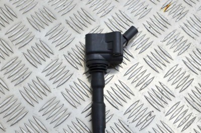 Bobina de inducție de &amp;icirc;naltă tensiune AUDI A4 Avant 8W5, B9 2016 OEM: 04E905199H,77300010,04E905110K 12646451 foto
