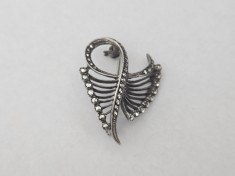 Brosa din argint cu marcasite #5140