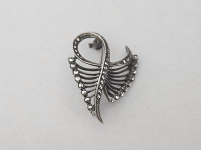 Brosa din argint cu marcasite #5140 foto
