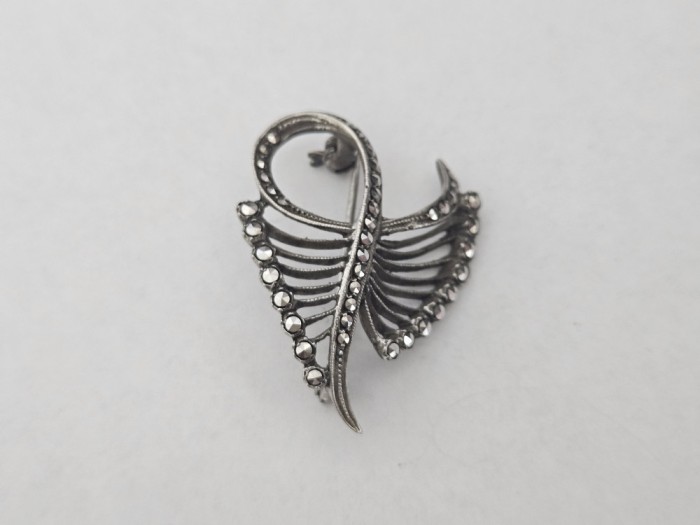 Brosa din argint cu marcasite #5140