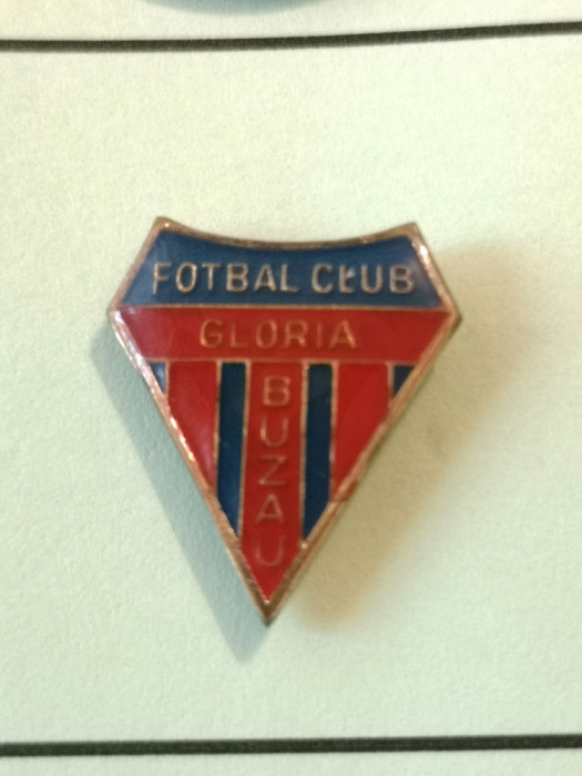 Insigna fotbal - GLORIA BUZAU