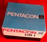 Diaproiector PENTACON DB1 pentru cadre de 35 mm