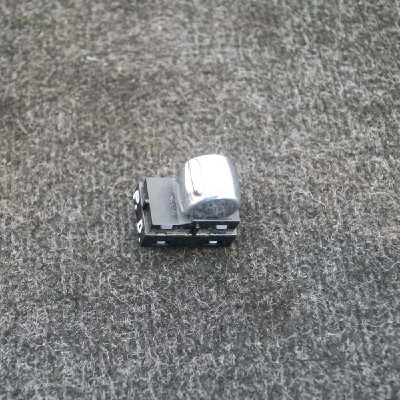 Buton geam ușă dreapta față MINI COOPER F56 2013 OEM: 9294884 | 2463766 foto