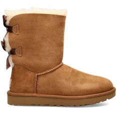 Cizme Femei UGG Bailey Bow 1016225WCHESTNUT foto