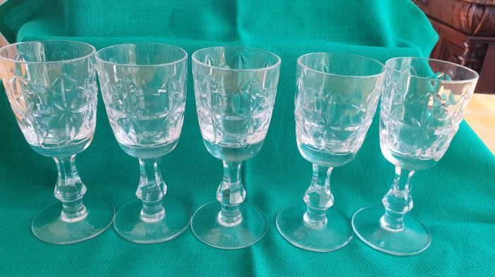 SERVICIU, SET 6 PAHARE ALBE CRISTAL BOHEMIA, FOARTE VECHI, COLECTIE,FOARTE FINE