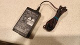 INCARCATOR CAMERA VIDEO CANON CA-570 8.4V 1.5V