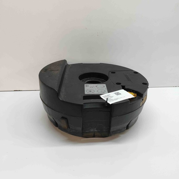 Subwoofer AUDI Q7 4L 2014 OEM: 4L0035382A