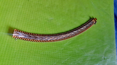 D876-Bratara vintage alama aurita gravata centralcu zale aur-argintii. L-19.5cm. foto