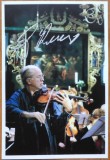 Autograful muzicologului si scriitorului Gidon Kremer pe fotografie