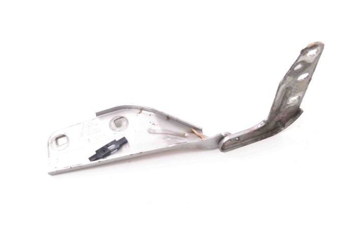 Balama capota dreapta față PORSCHE CAYENNE 9PA 2003 OEM: 7L5823302 11770603