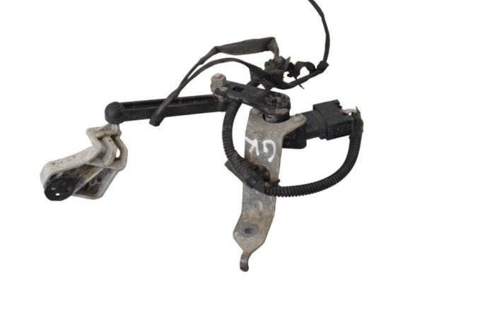 Senzor de nivel &icirc;nălțime st&acirc;nga spate BMW 3 Touring G21 2022 OEM: 6895466 23238968