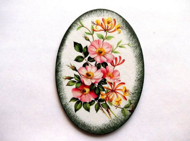 Magnet oval cu flori galbene si roz, magnet frigider 40423