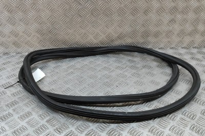 Garnitura ușă dreapta față PORSCHE MACAN 95B 2016 OEM: 95B831721 | 30455346 foto