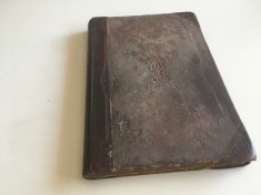 TIPIC BISERICESC 1925 TIPARIT CU APROBAREA SF. SINOD IN ZILELE MS REGELE FERDINAND I. EDITIA A PATRA. COPERTI CARTONATE DE EPOCA