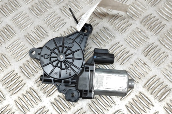 Motor macara geam ușă st&acirc;nga față FORD USA Mustang Mach-E 2022 OEM: CM094010-C 22750022