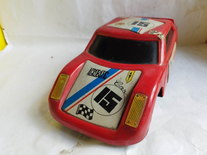 bnk jc China PE 2028 - Acrobatic Car - functionala