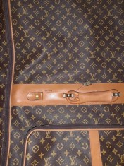 Husa/Geanta Louis Vuitton Vintage Pentru Transportat/ Depozitat Haine foto