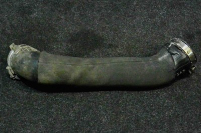 Furtun intercooler st&amp;acirc;nga AUDI A8 D3 4E2, 4E8 2005 OEM: 4E0145737M foto