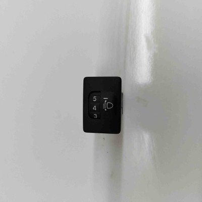 Comutator de reglare &amp;icirc;nălțime faruri TOYOTA AURIS _E15_ 2008 OEM: 84152-02040 | 28385717 foto