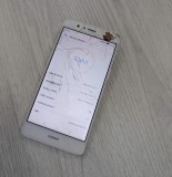 Cumpara ieftin Huawei P9 lite Sticla fisurata 13 megapixeli 3GB ram 16gb memorie Orice Retea, Alb, Neblocat