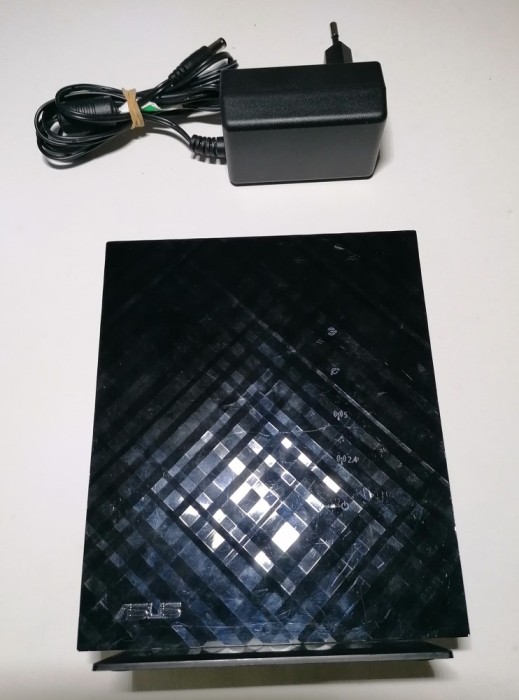 ASUS RT-N53 Black Diamond Dual-Band Wireless-N600 SOHO Router IEEE 802.11a/b/g/n
