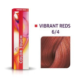 Wella Professionals Color Touch Vibrant Reds cu efect multi-dimensional 6/4 60 ml