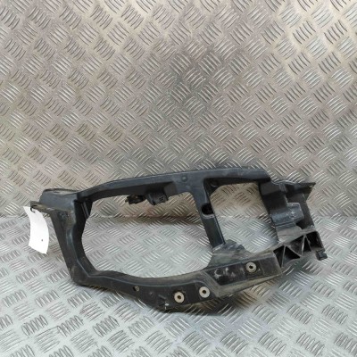 Suport far dreapta MITSUBISHI COLT VI Z3_A, Z2_A 2007 OEM: MN105060 29903721 foto