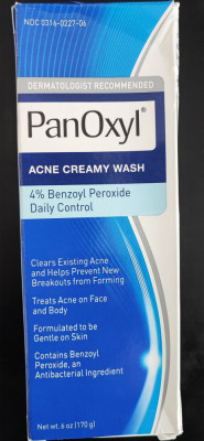 Tretin Benzoyl Peroxide Panoxyl Gel de 4% 170 Gr foto