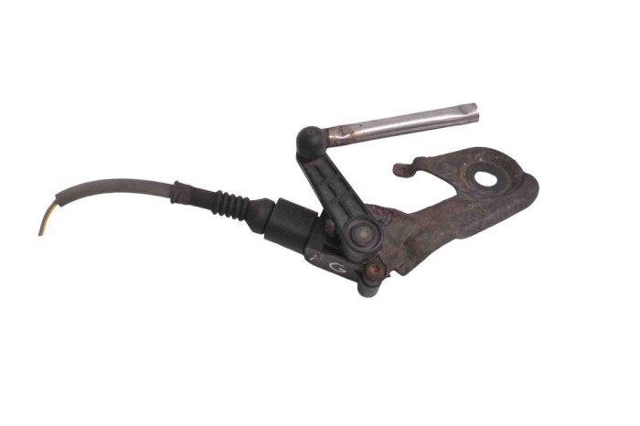 Senzor de nivel &icirc;nălțime st&acirc;nga spate AUDI Q5 8R 2010 OEM: 8R0941309C 17573139