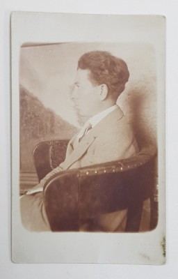 PROFILUL UNUI TANAR , FOTOGRAFIE TIP CARTE POSTALA , 1919 foto