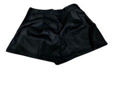 Pantaloni scurti imitatie piele , marimea M