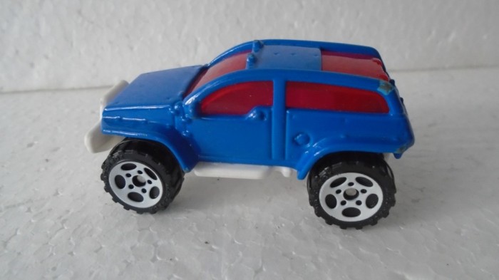 bnk jc Matchbox Front Line 4x4