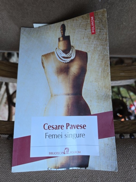 Femei singure - Cesare Pavese