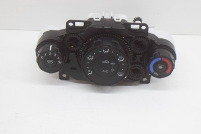 Modul de climatizare FORD FIESTA VI 2010 OEM: 8A61-19980-BF 12224902 foto