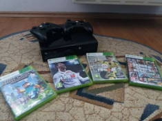 Vand xbox 360 ,500 GB 2 manete si 4 jocuri foto