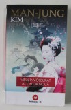 VISUL INVOLBURAT AL CELOR NOUA de MAN - JUNG KIM , 2009