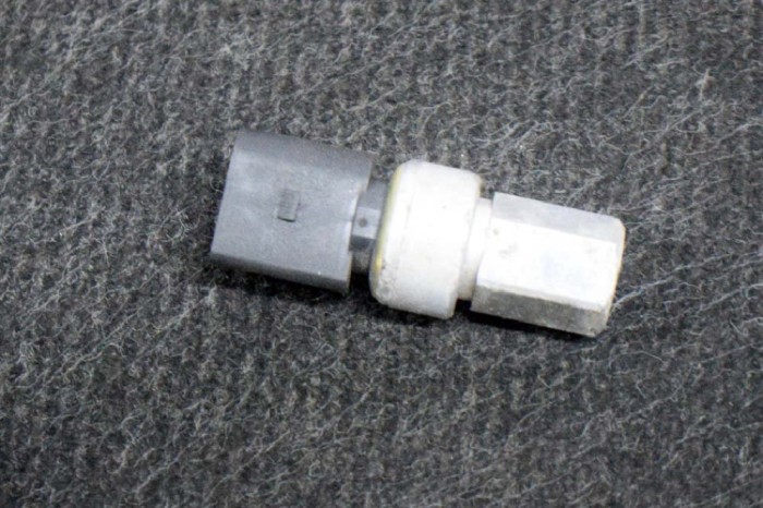 Senzor de presiune aer condiționat VW SHARAN 7N1, 7N2 2013 OEM: 1K0959126E 11281206