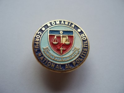 ROMANIA - INSIGNA POLITIE - CORPUL NATIONAL AL POLITISTILOR , IM 1.48 foto