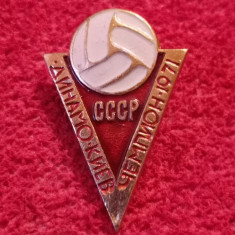 Insigna fotbal - DINAMO KIEV (Campioana URSS 1971)