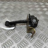 Limitator ușă dreapta față PORSCHE BOXSTER 986 2001 OEM: 99753715101,997.537.151.01 27731174