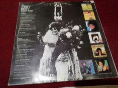 DISC VINIL THE SHIRLEY BASSEY SINGLES ALBUM foto