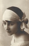 P2869N Portret de t&acirc;nără, studio Rosenberg, Soroca, Basarabia, 1925