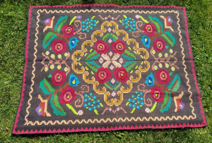 ** Peretar / scoarta / tol / carpeta / lipideu vechi taraneasc traditional Maramures