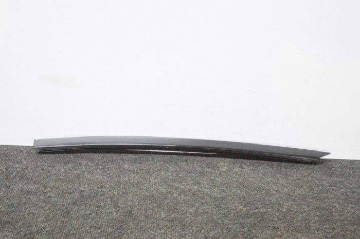 Ornament vertical ușă dreapta față BMW 2 Cabrio F23 2015 OEM: 7358452 11269051