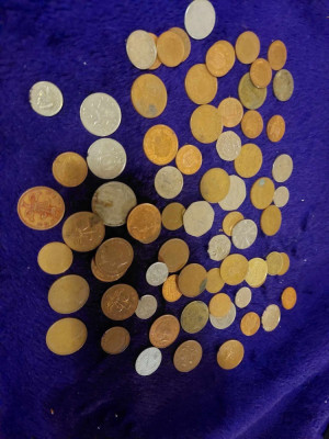 moneda/monezi vintage originale necuratate,74 monezi Romanesti/Straine colectie foto