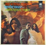 Vinil Ike &amp; Tina Turner &ndash; River Deep - Mountain High (VG)