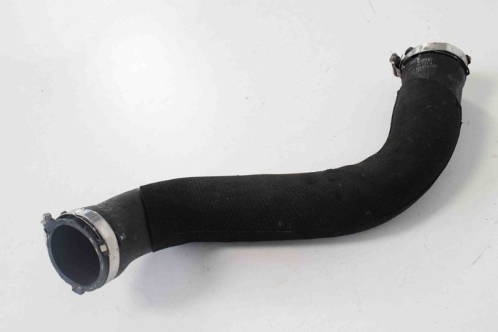 Furtun intercooler st&acirc;nga AUDI A6 4F2, C6 2011 OEM: 4F0145737J