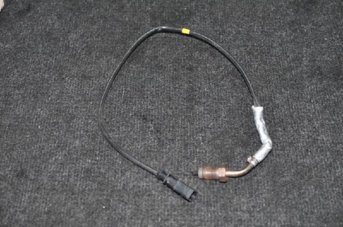 Senzor de temperatură AUDI A3 8V1, 8VK 2012 OEM: 04L906088AR | 2231324